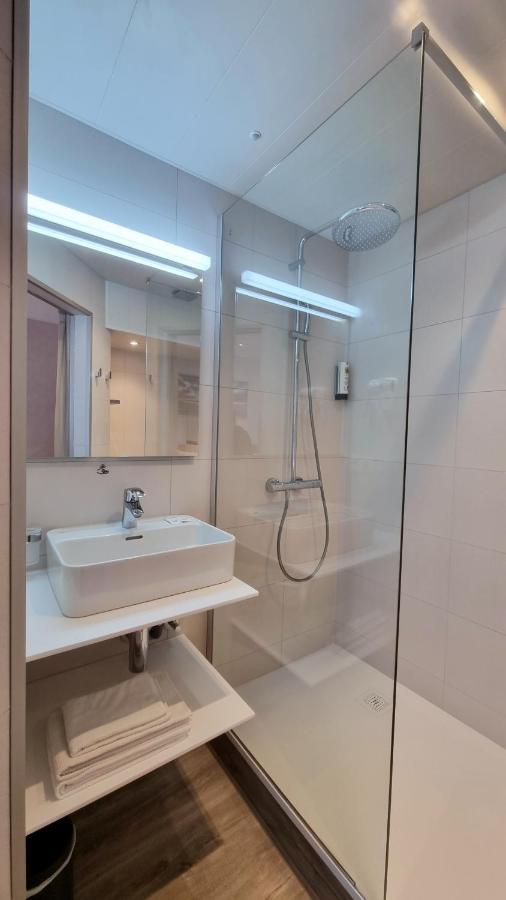 Cardiff Hotel 3*